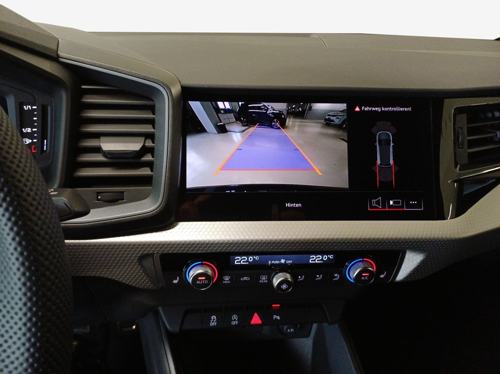 AUDI A1 Sportback 30 TFSI S Line Attraction-image-14
