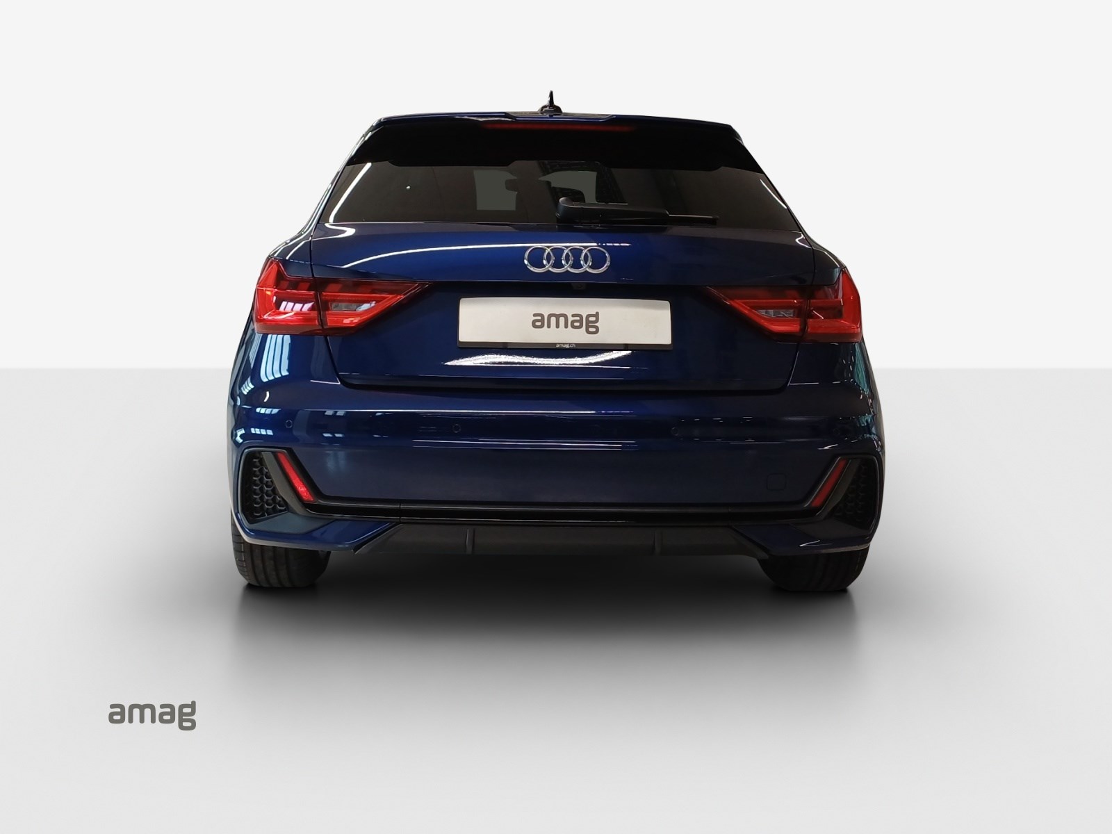 AUDI A1 Sportback 30 TFSI S Line Attraction-showroom-element-3