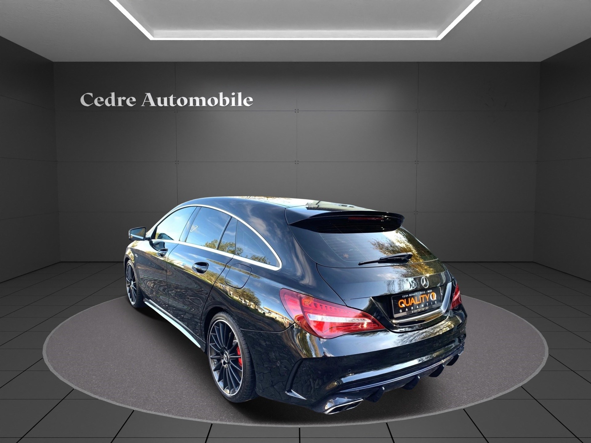 MERCEDES-BENZ CLA Shooting Brake 45 AMG 4Matic Speedshift-image-4