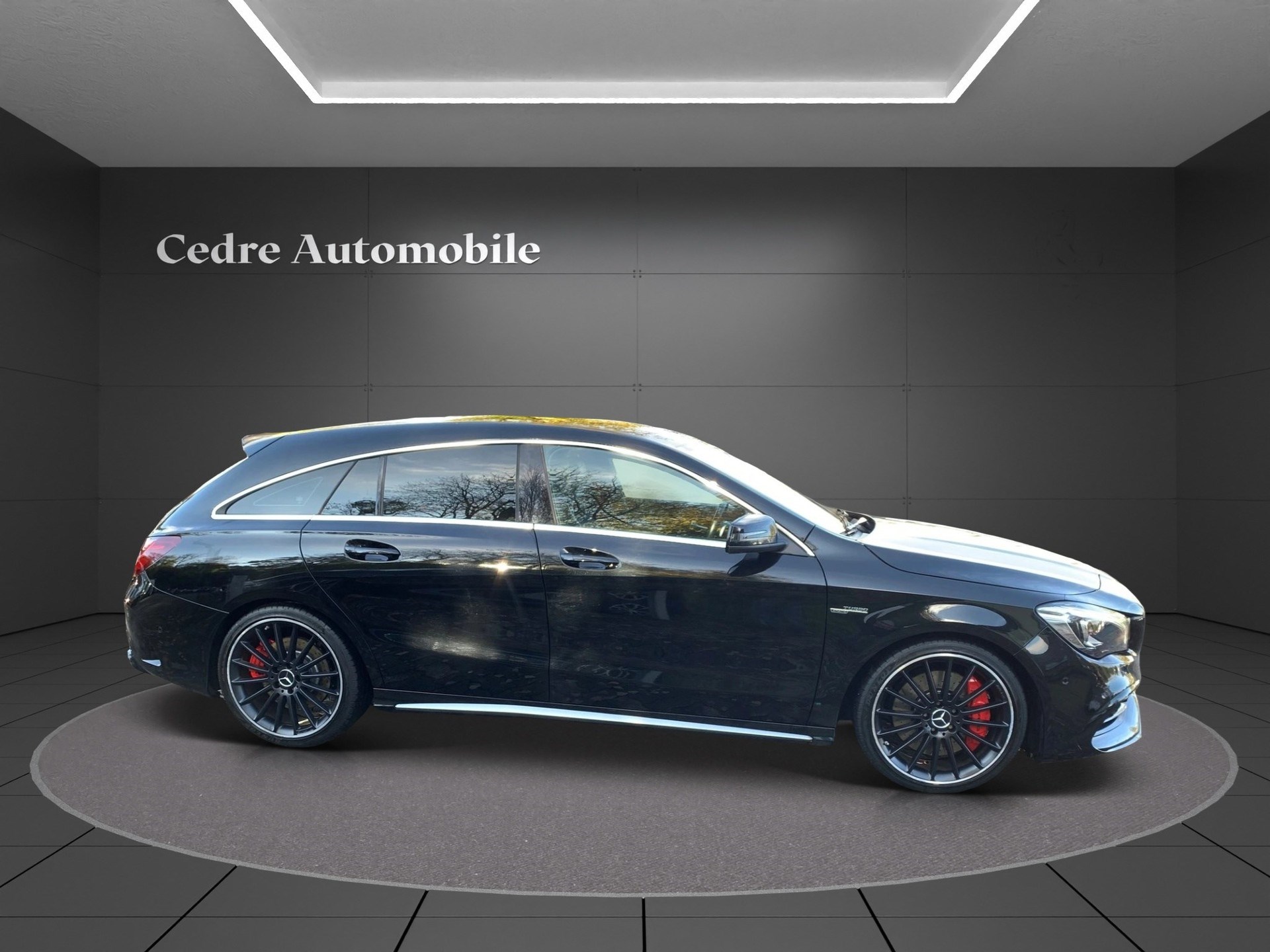 MERCEDES-BENZ CLA Shooting Brake 45 AMG 4Matic Speedshift-showroom-element-2
