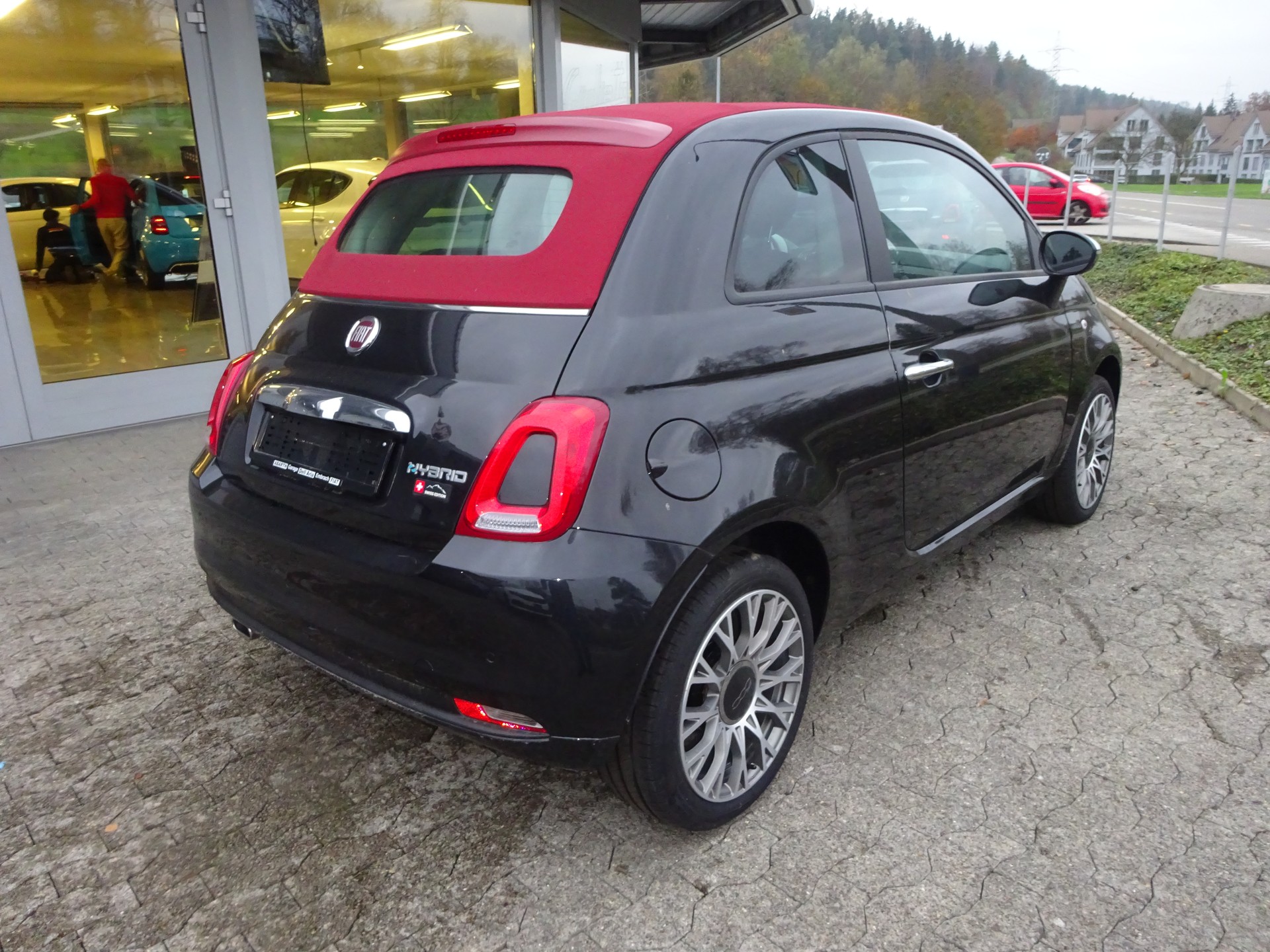 FIAT 500C 1.0 N3 MildHybrid Swiss Edition-image-2
