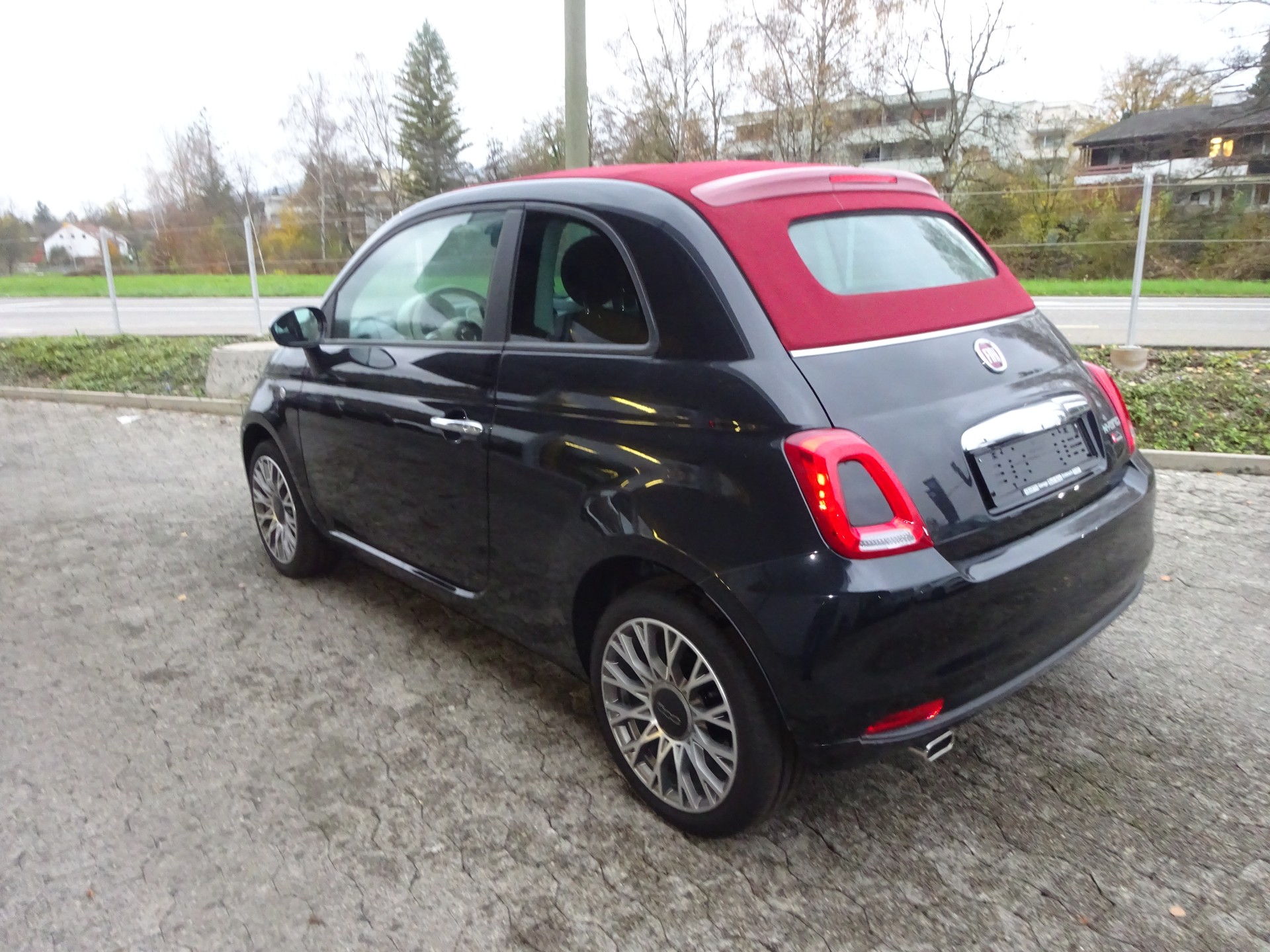 FIAT 500C 1.0 N3 MildHybrid Swiss Edition-image-4