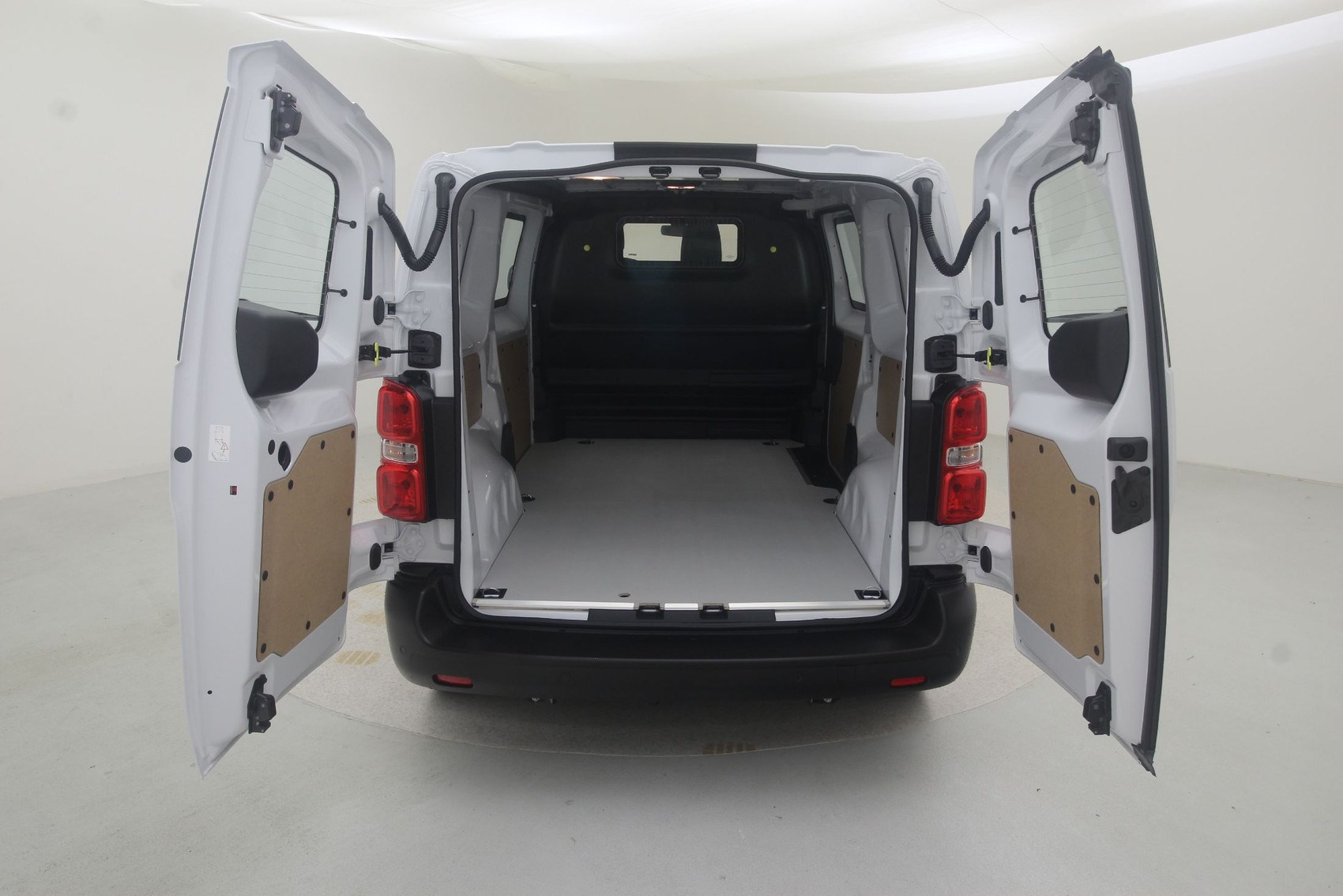 CITROEN JUMPY Kaw. M 2.0 BlueHDi 145 S/S-image-16