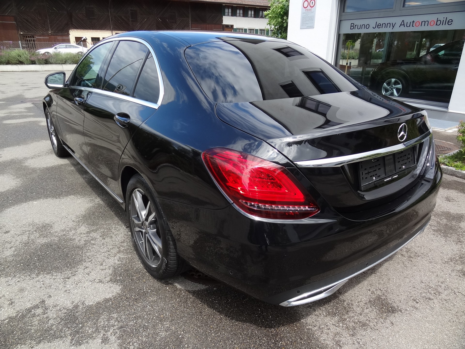MERCEDES-BENZ C 180-showroom-element-2