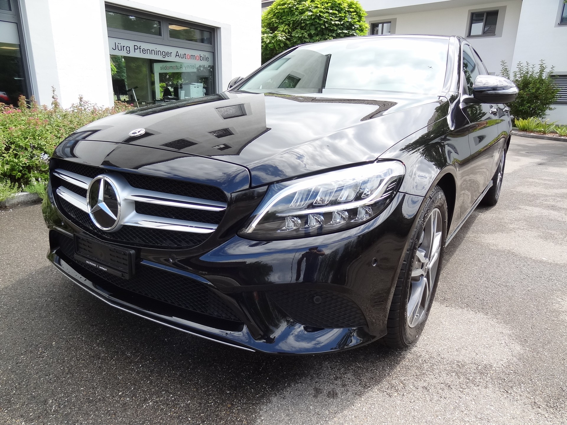 MERCEDES-BENZ C 180