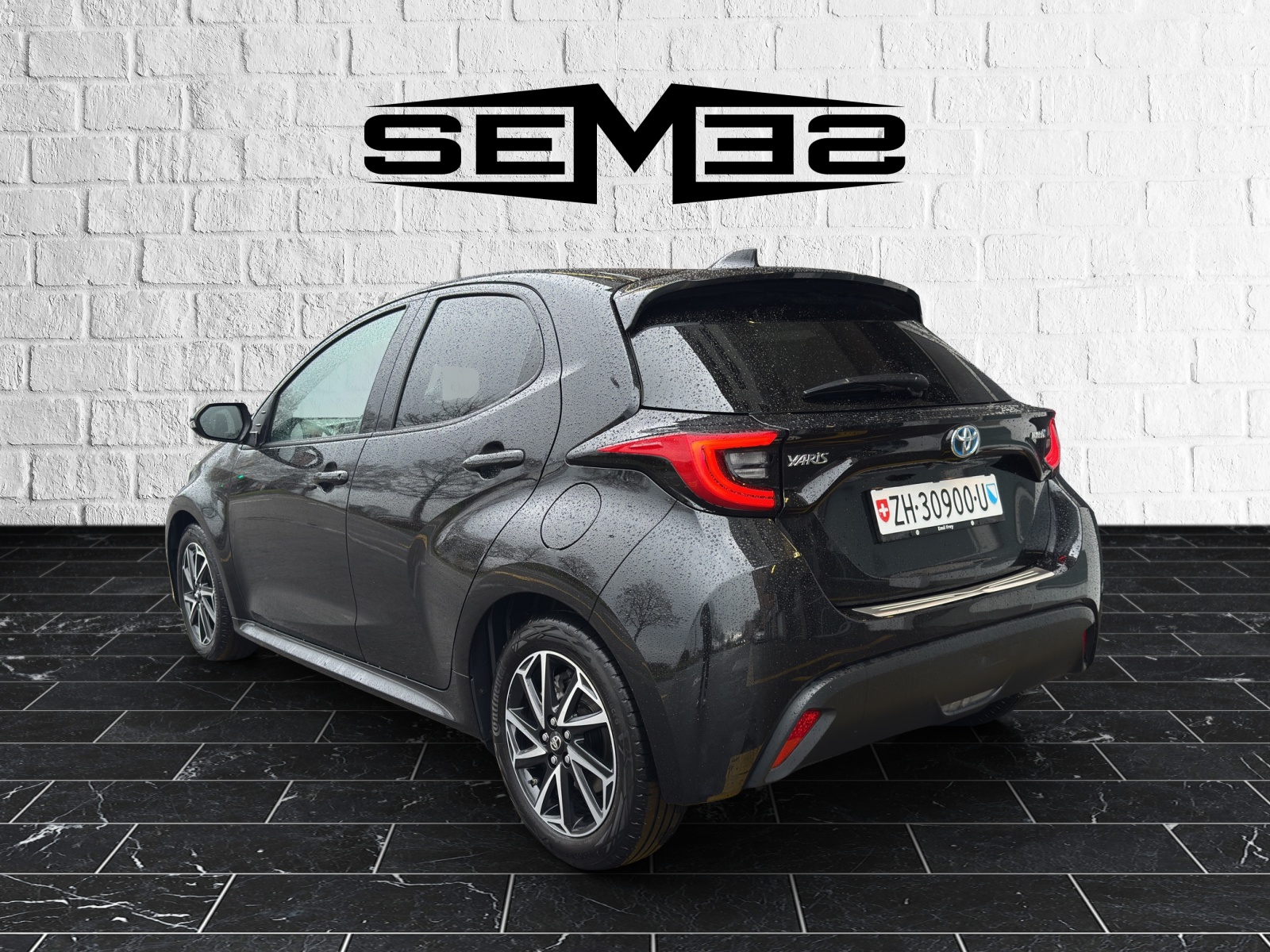 TOYOTA Yaris 1.5 Trend e-CVT-showroom-element-2