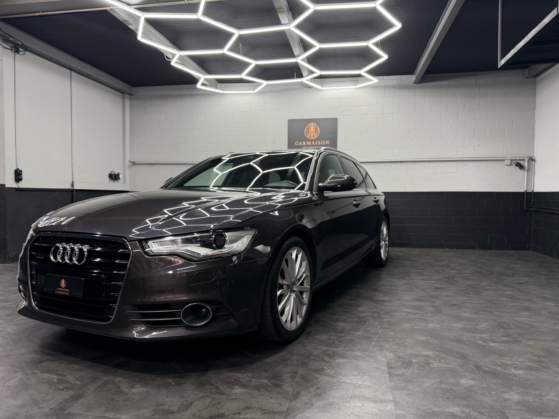 AUDI A6 Avant 3.0 TFSI V6 quattro S-tronic-showroom-element-2