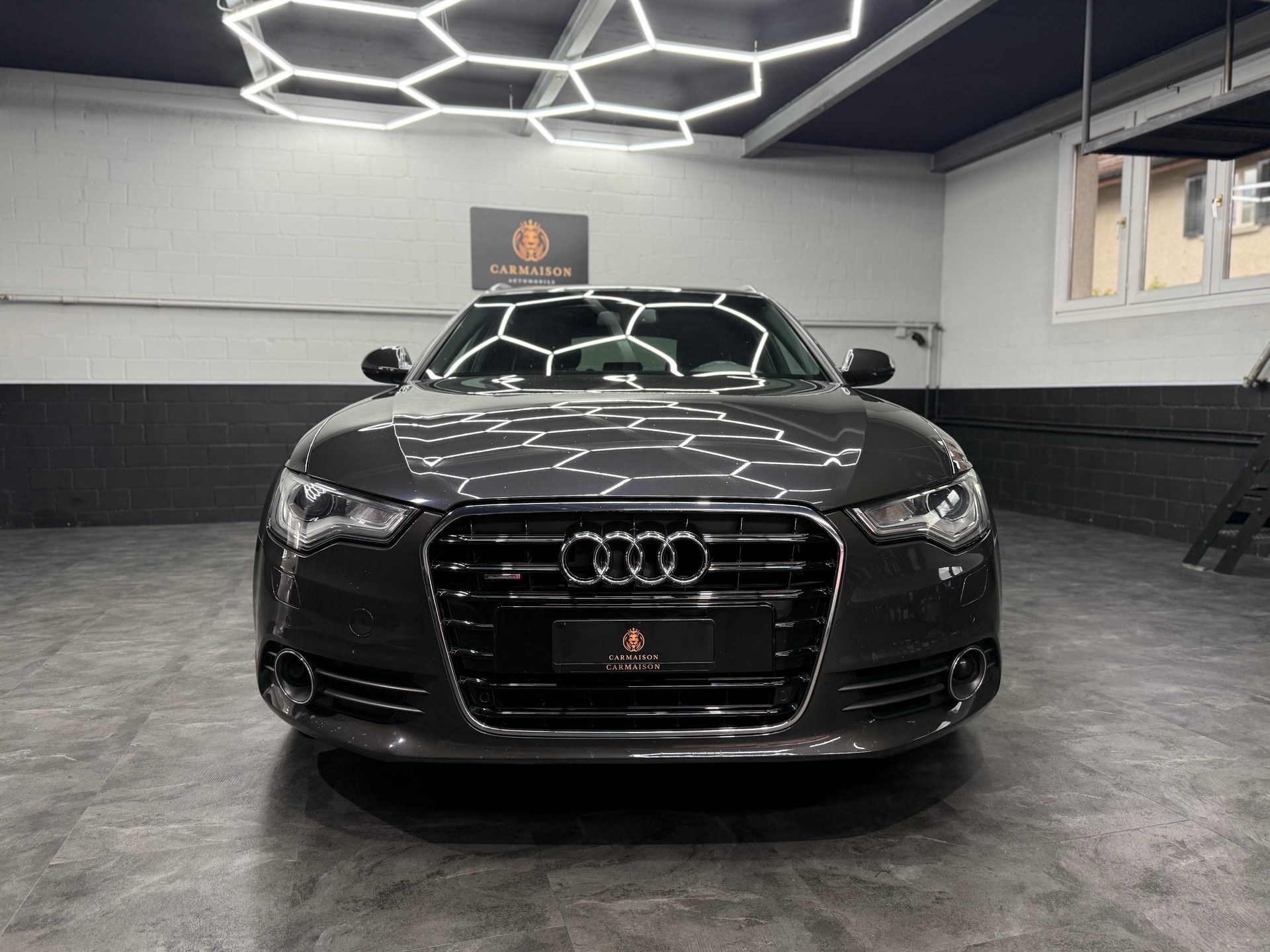 AUDI A6 Avant 3.0 TFSI V6 quattro S-tronic-showroom-element-1