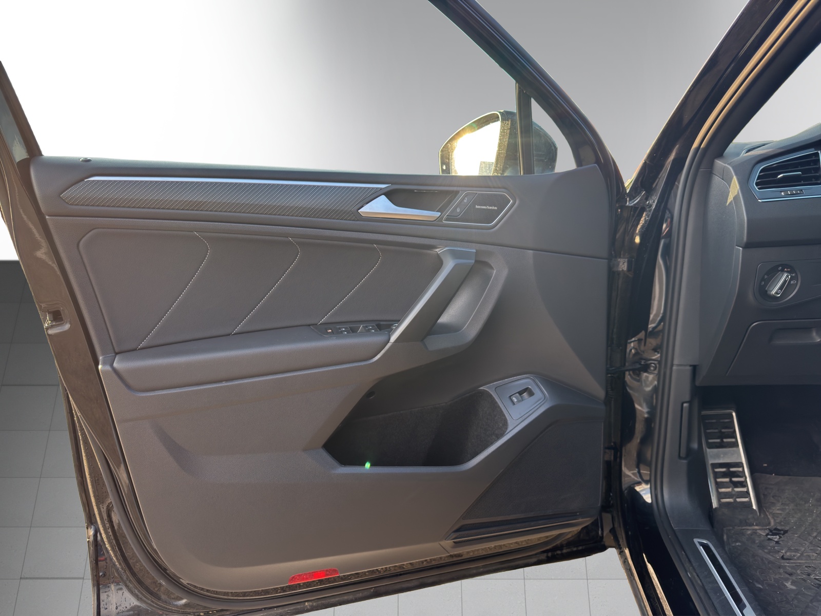 Image VW TIGUAN Tiguan Allsp2.0 R-Line 4M