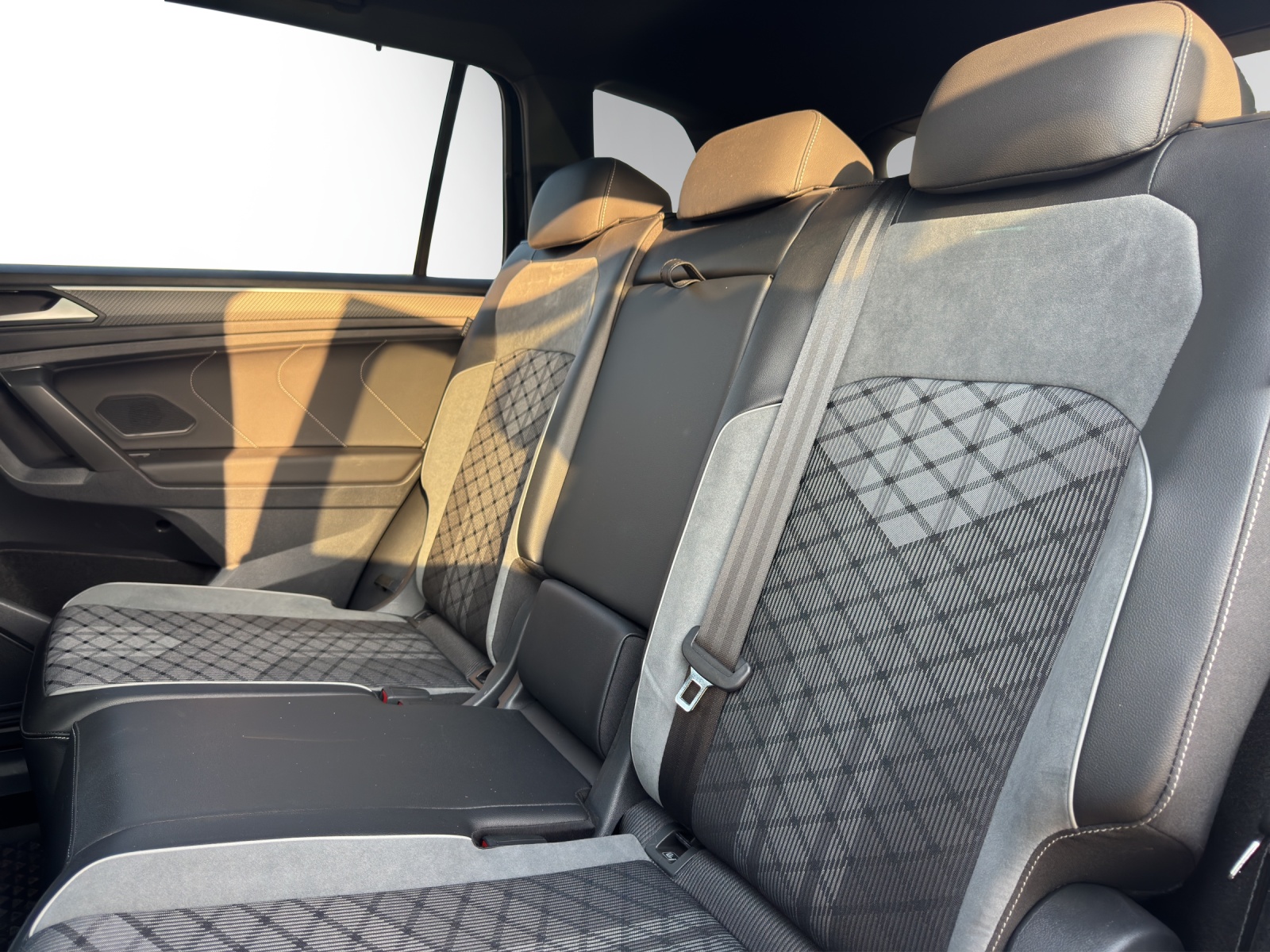 Image VW TIGUAN Tiguan Allsp2.0 R-Line 4M