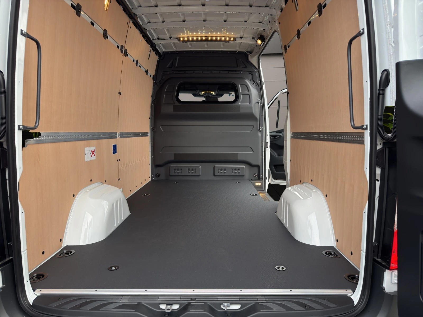 Image MERCEDES-BENZ SPRINTER Esprinter 320 KA 3665mm worker