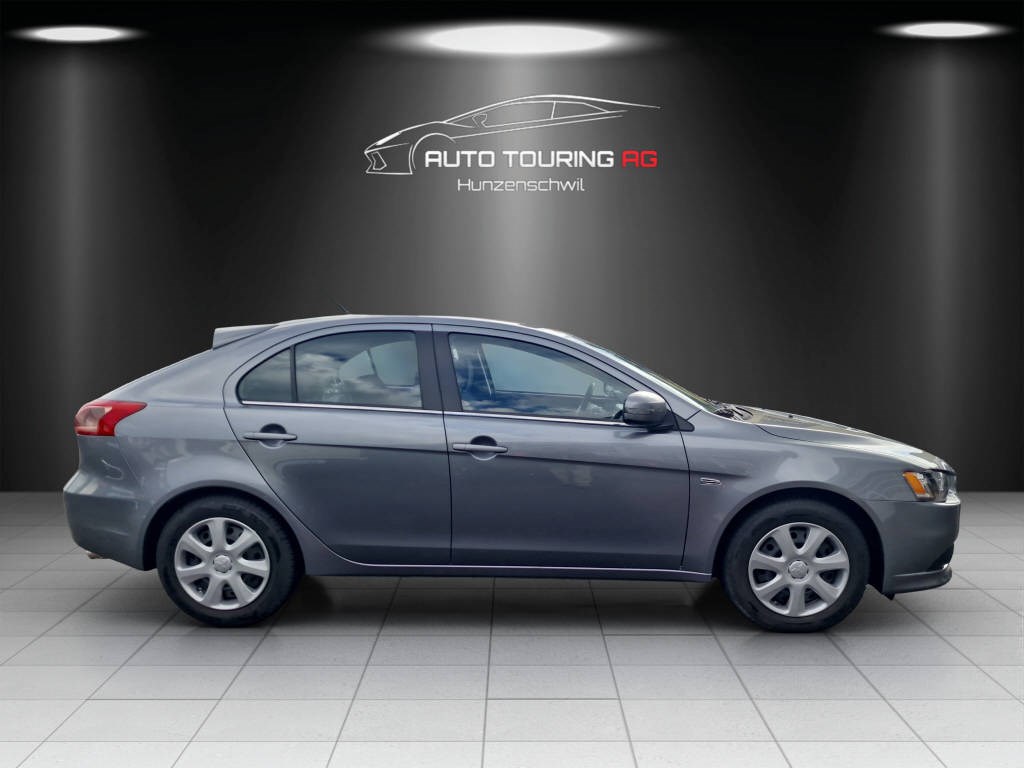 MITSUBISHI Lancer Sportback 1.8 MIVEC Invite CVT-image-1