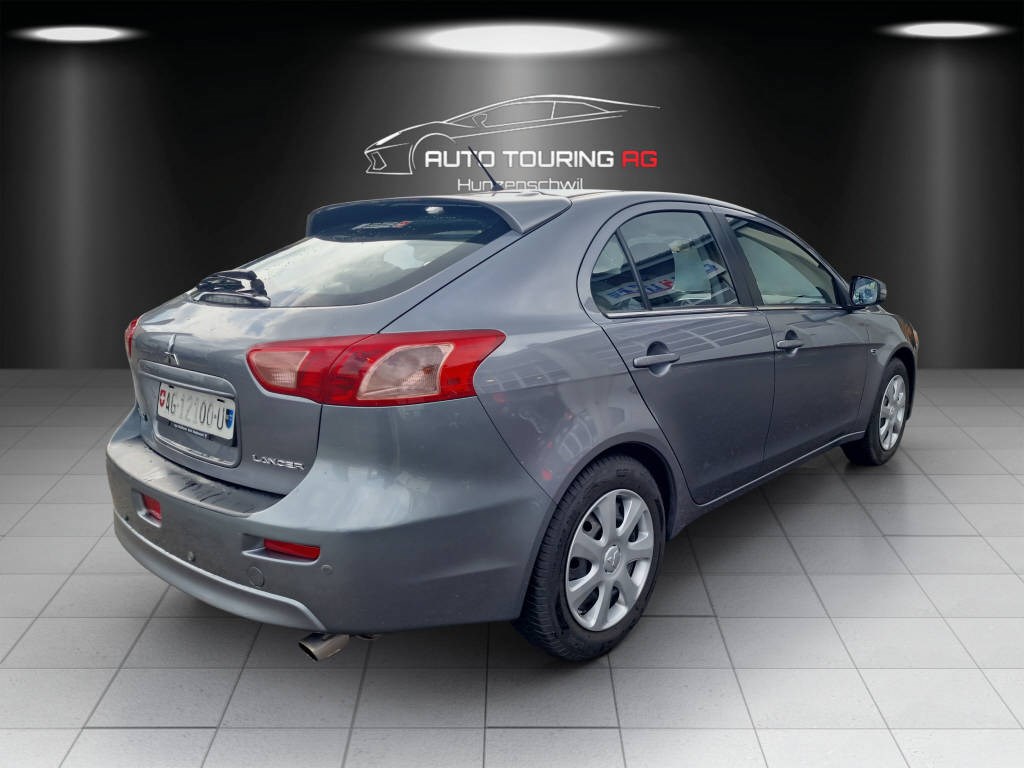 MITSUBISHI Lancer Sportback 1.8 MIVEC Invite CVT-image-2