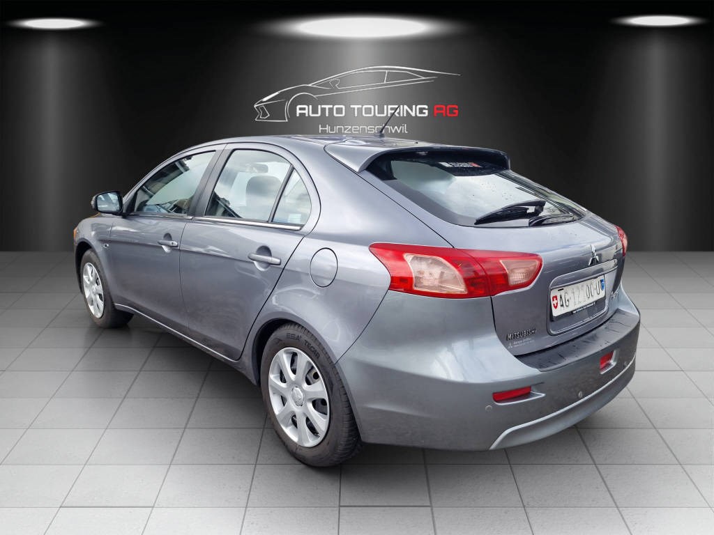 MITSUBISHI Lancer Sportback 1.8 MIVEC Invite CVT-image-4