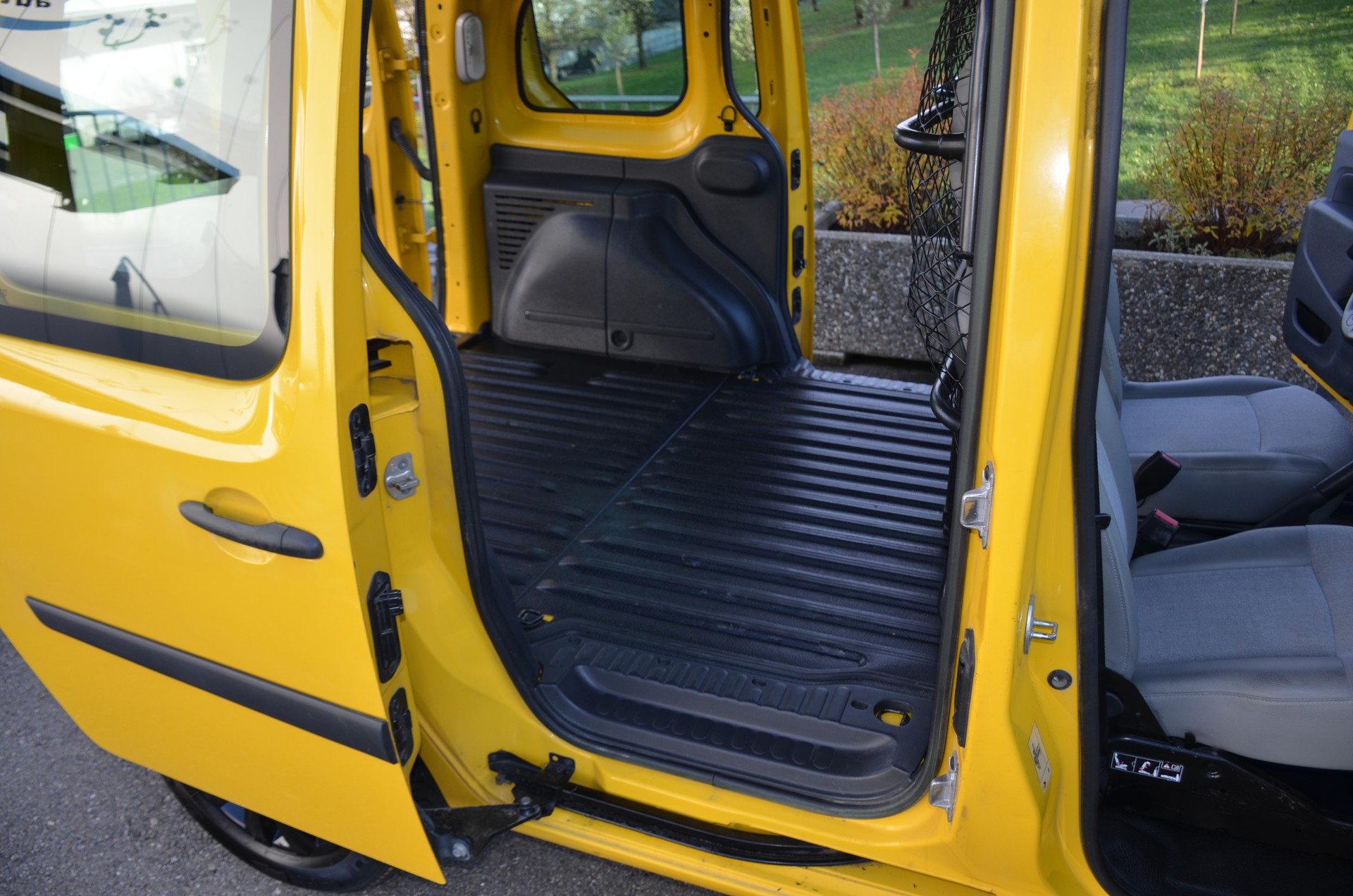 RENAULT KANGOO-image-11