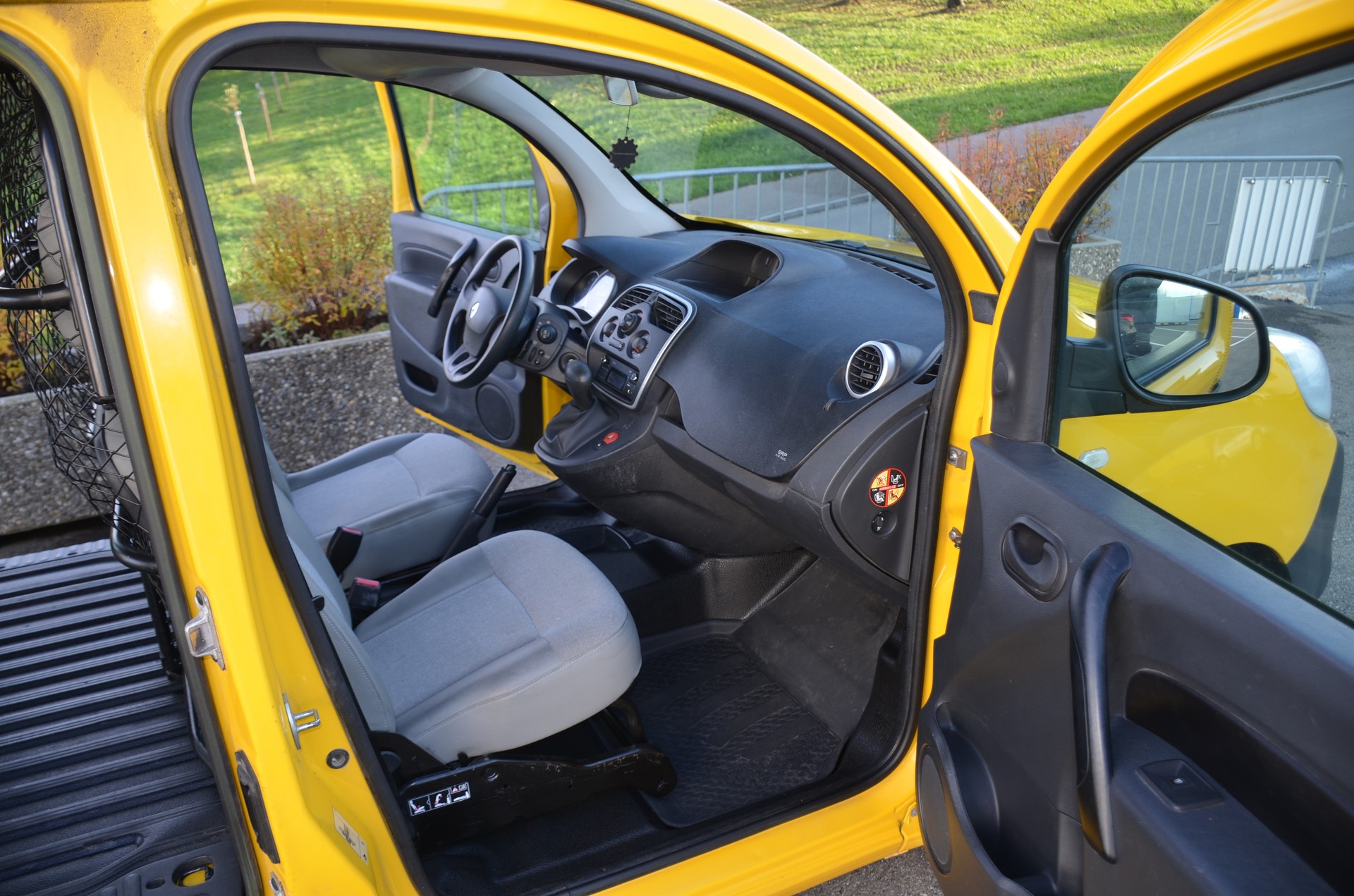 RENAULT KANGOO-image-10