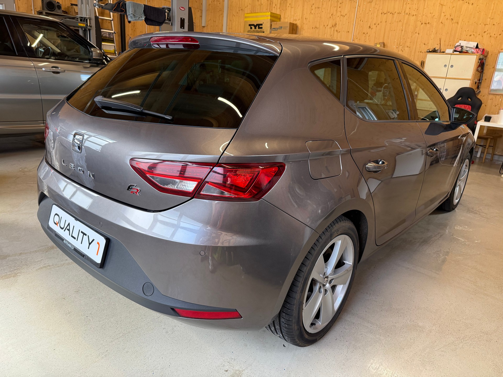 SEAT Leon 1.4 TSI FR DSG-showroom-element-3