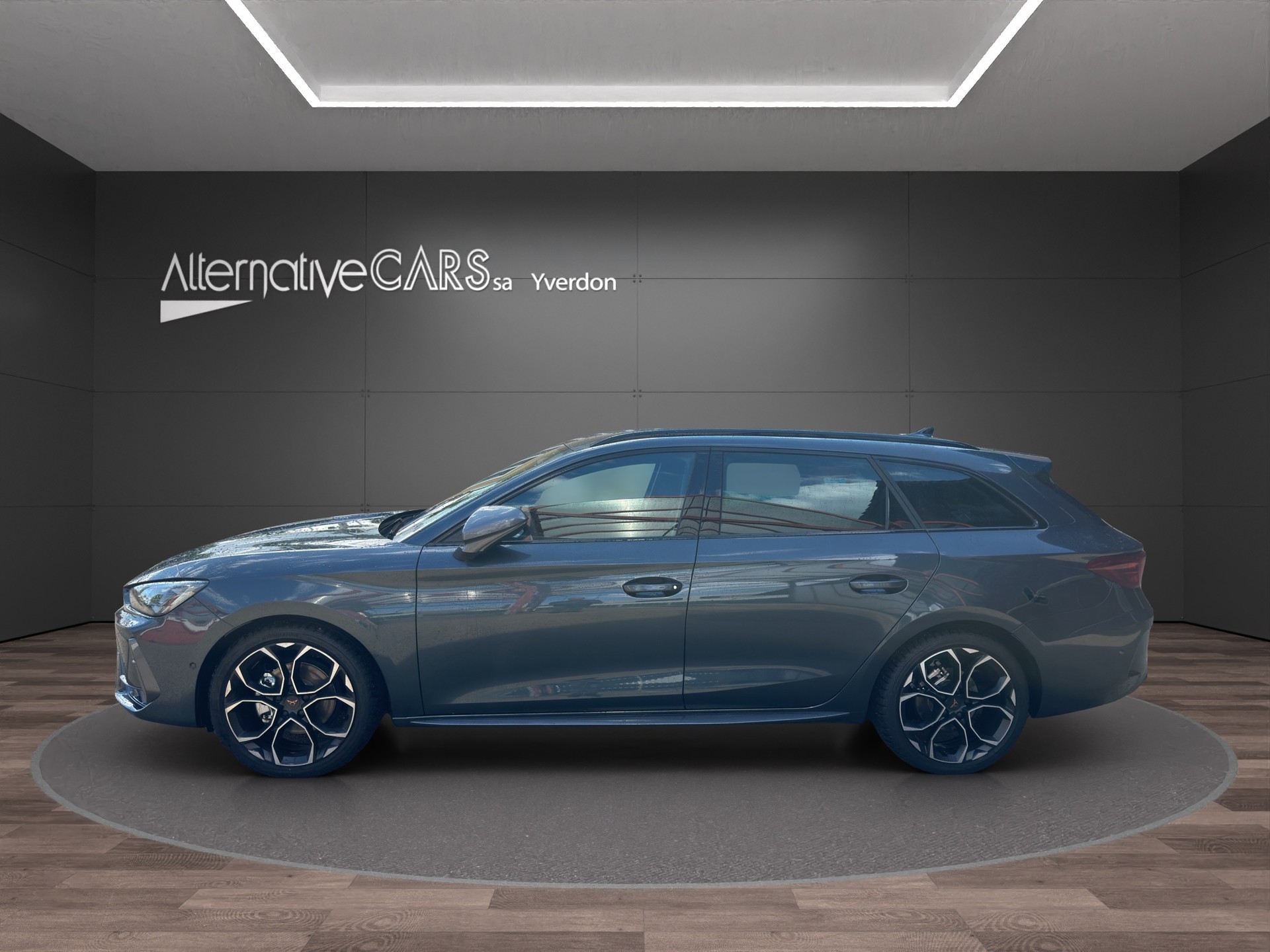 CUPRA LEON ST 1.5 eTSI DSG-showroom-element-1
