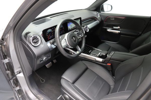 Image MERCEDES-BENZ GLB-220 GLB 220 d AMG Line 4 MAT.