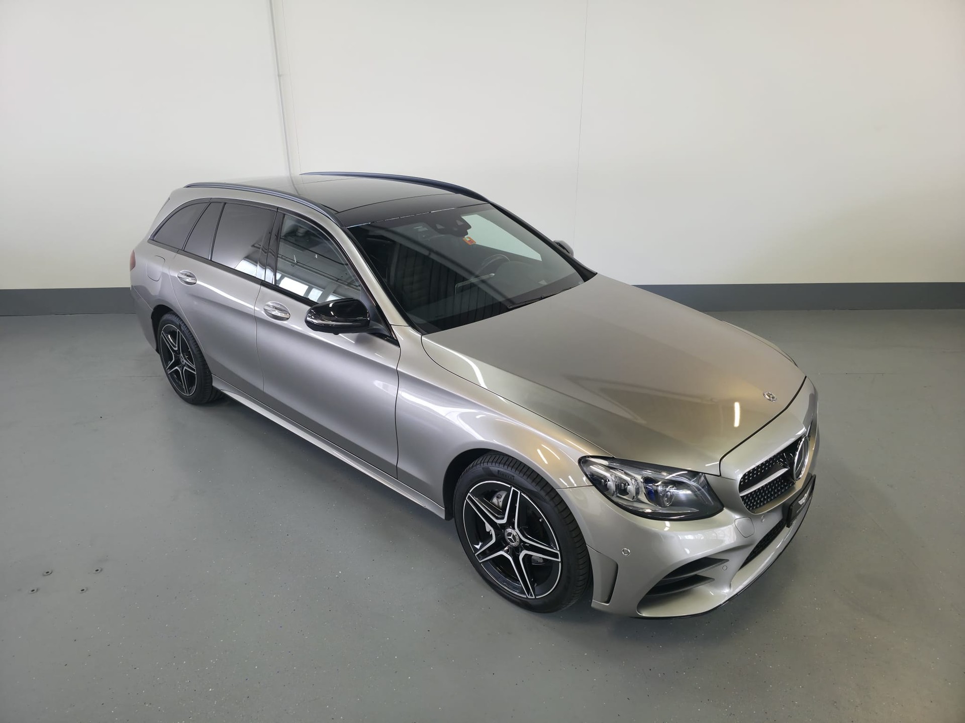 MERCEDES-BENZ C 220 d Swiss Star AMG Line 4M 9G-Tronic