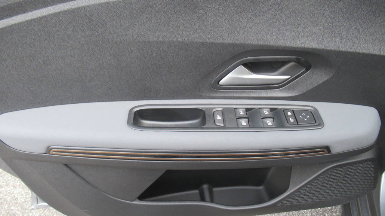 DACIA Jogger 1.6 Hybrid Extreme+-image-11