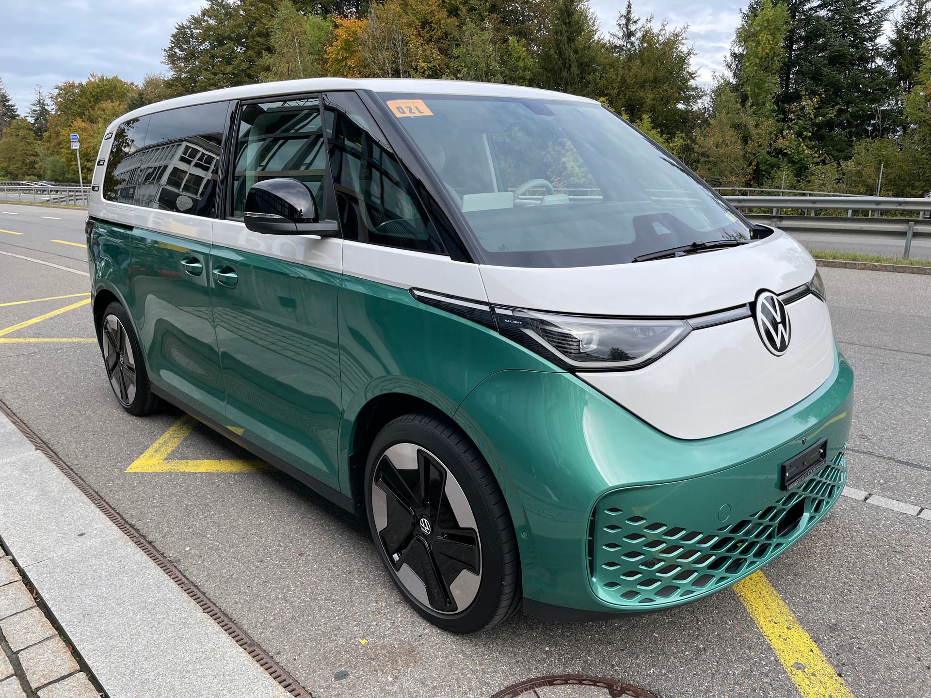 VW ID.Buzz NWB Pro-showroom-element-2