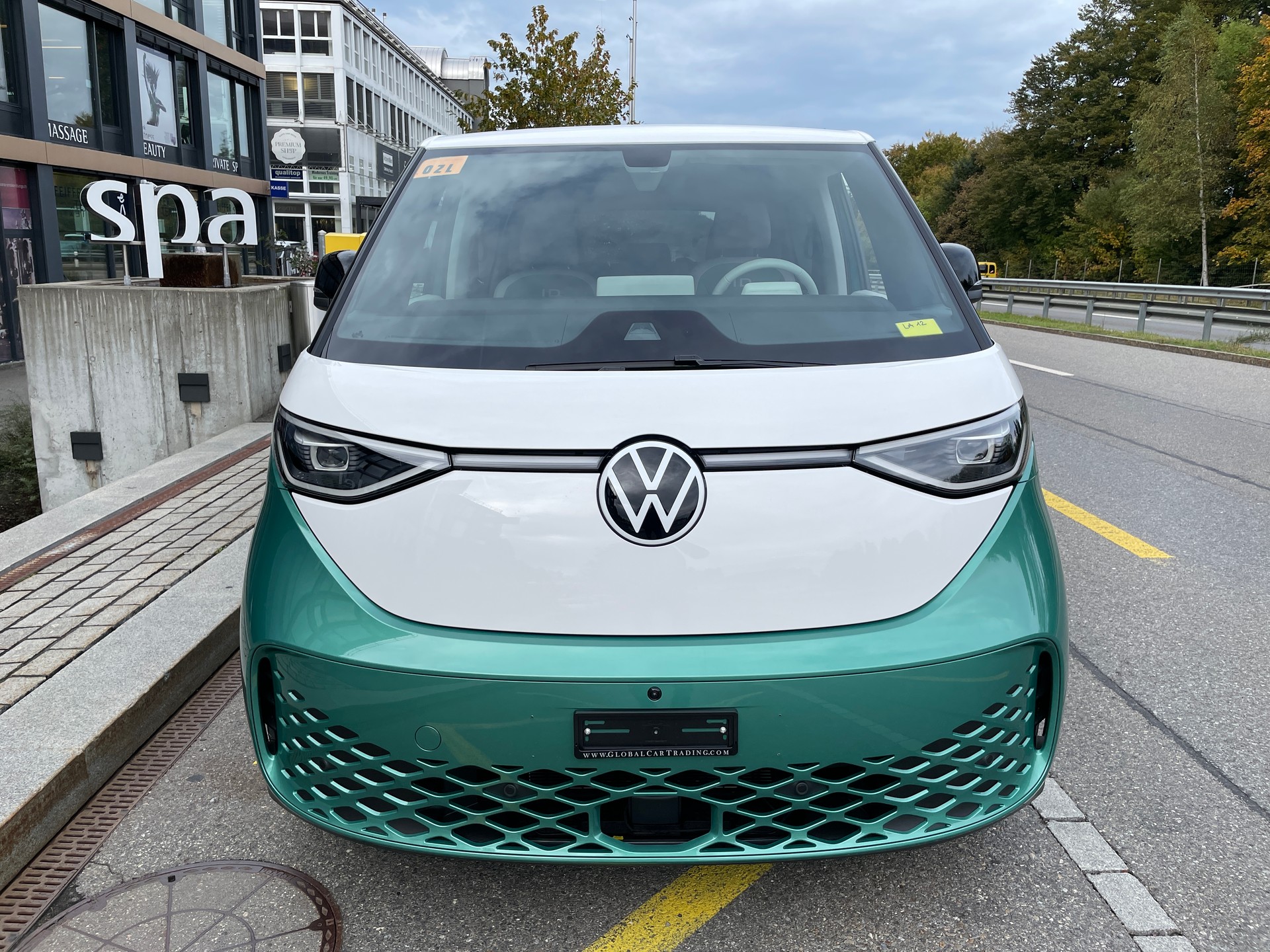VW ID.Buzz NWB Pro-showroom-element-1
