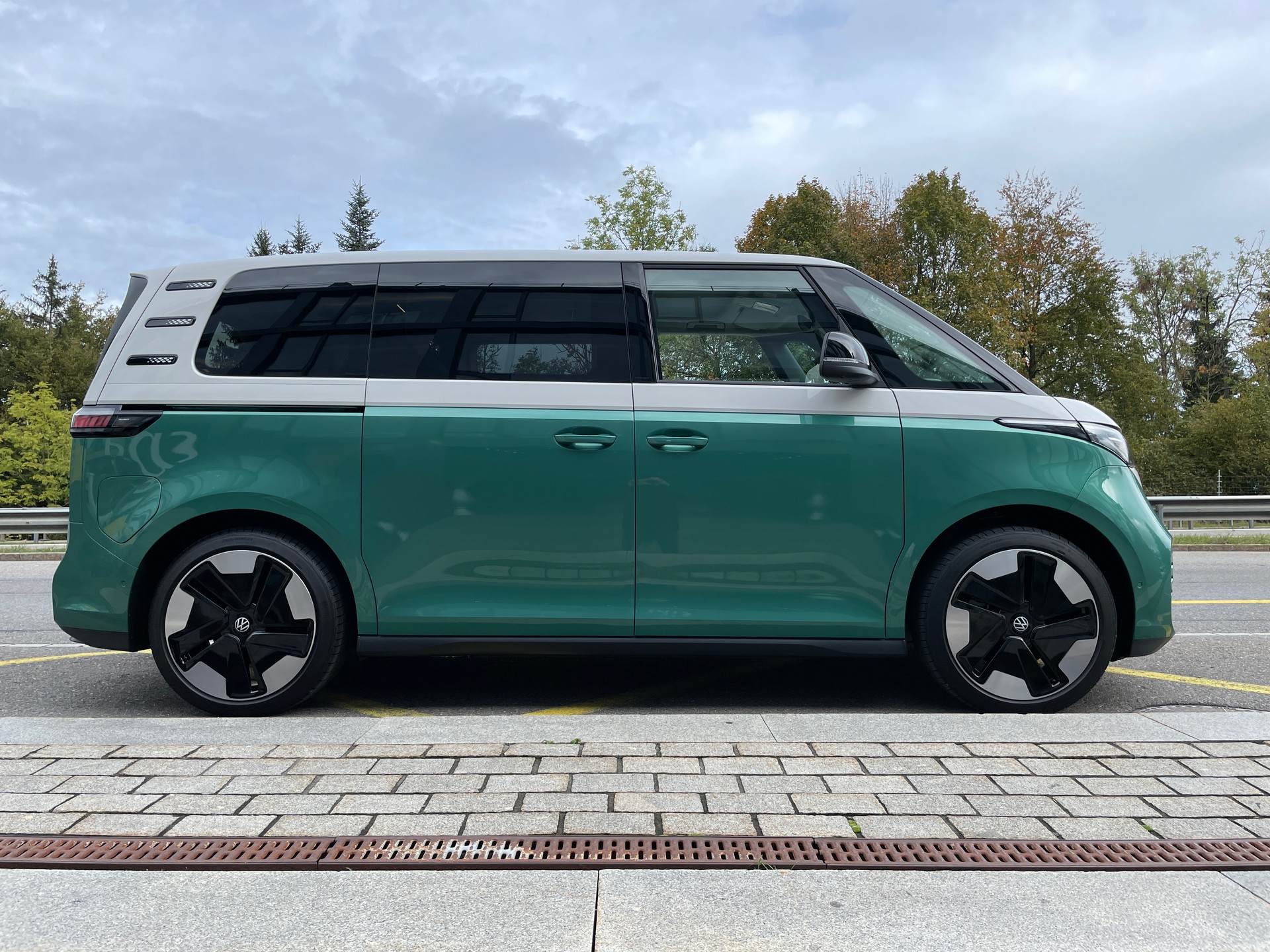 VW ID.Buzz NWB Pro-showroom-element-3