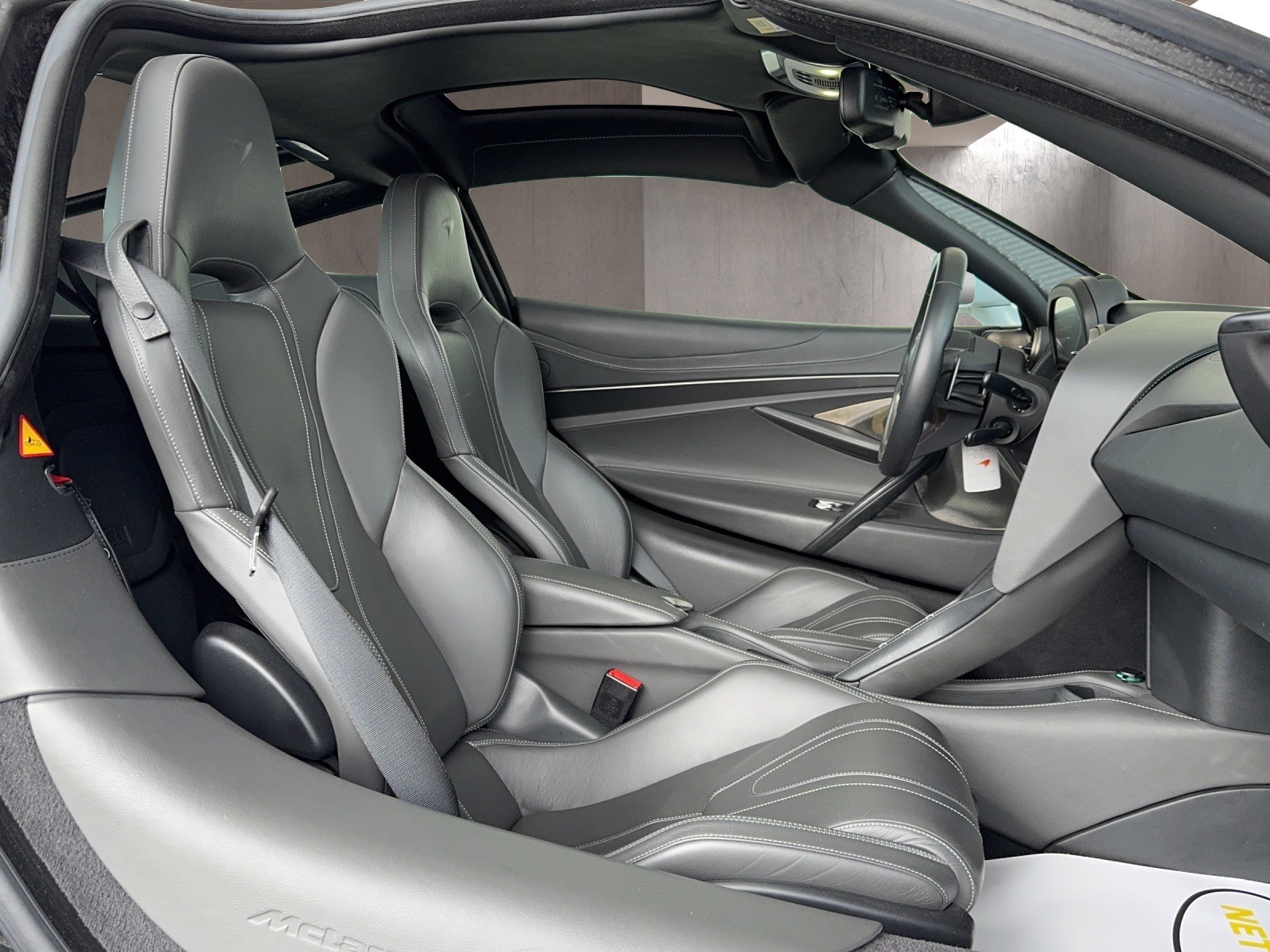 McLAREN 720S Coupé Luxury 4.0 V8 SSG-image-9