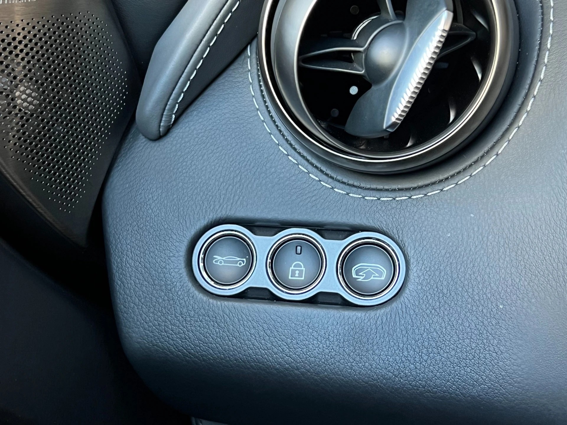 McLAREN 720S Coupé Luxury 4.0 V8 SSG-image-19