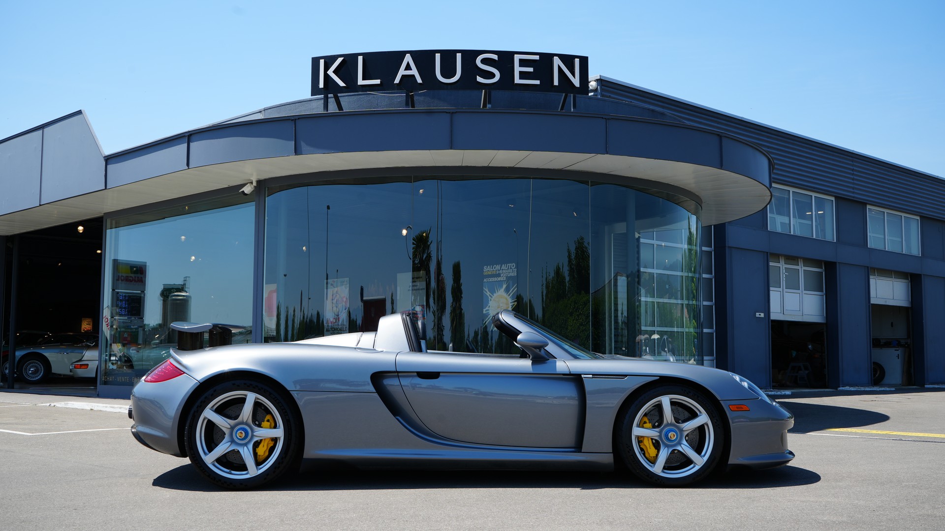 PORSCHE Carrera GT-showroom-element-2