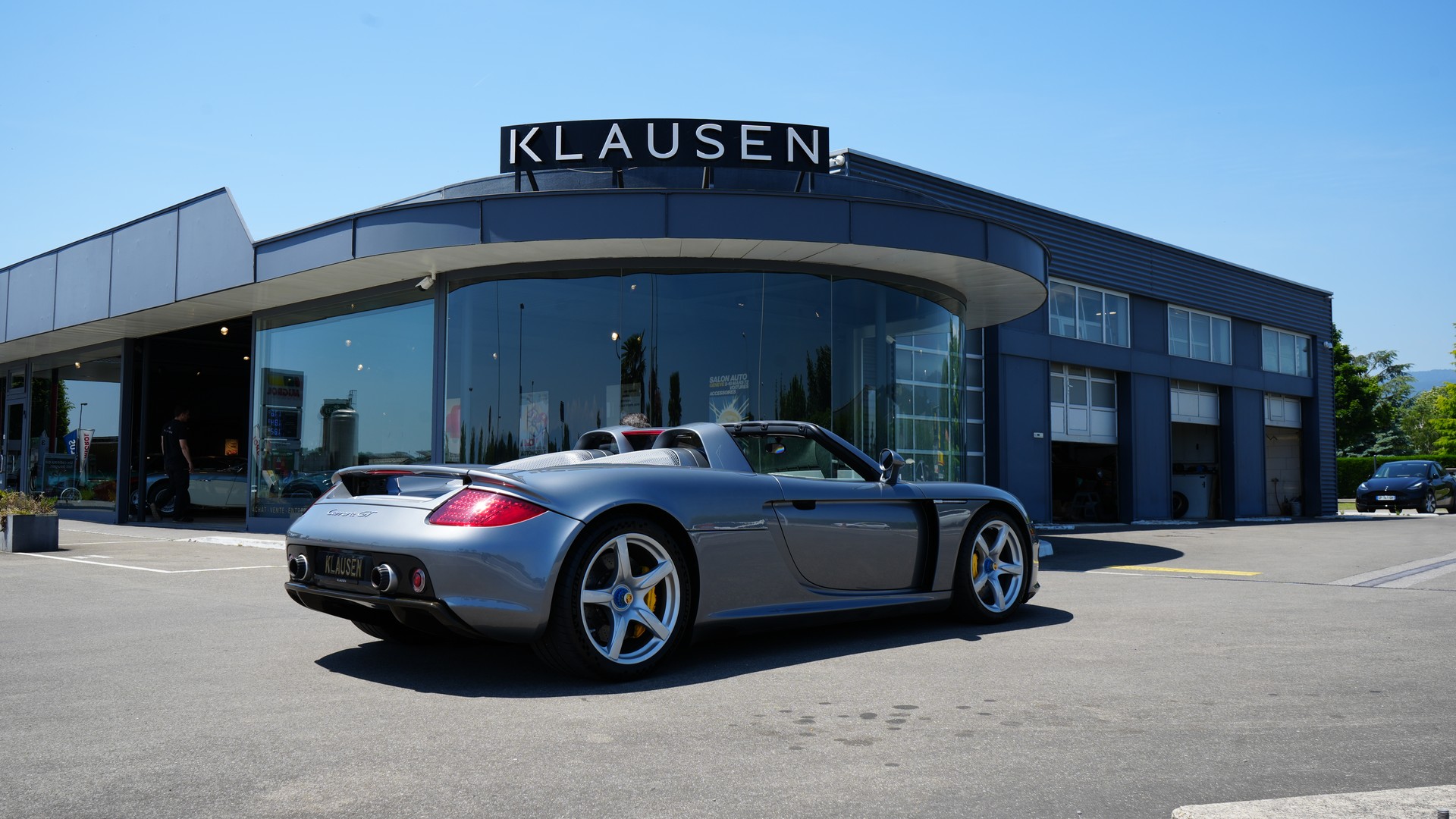 PORSCHE Carrera GT-showroom-element-3