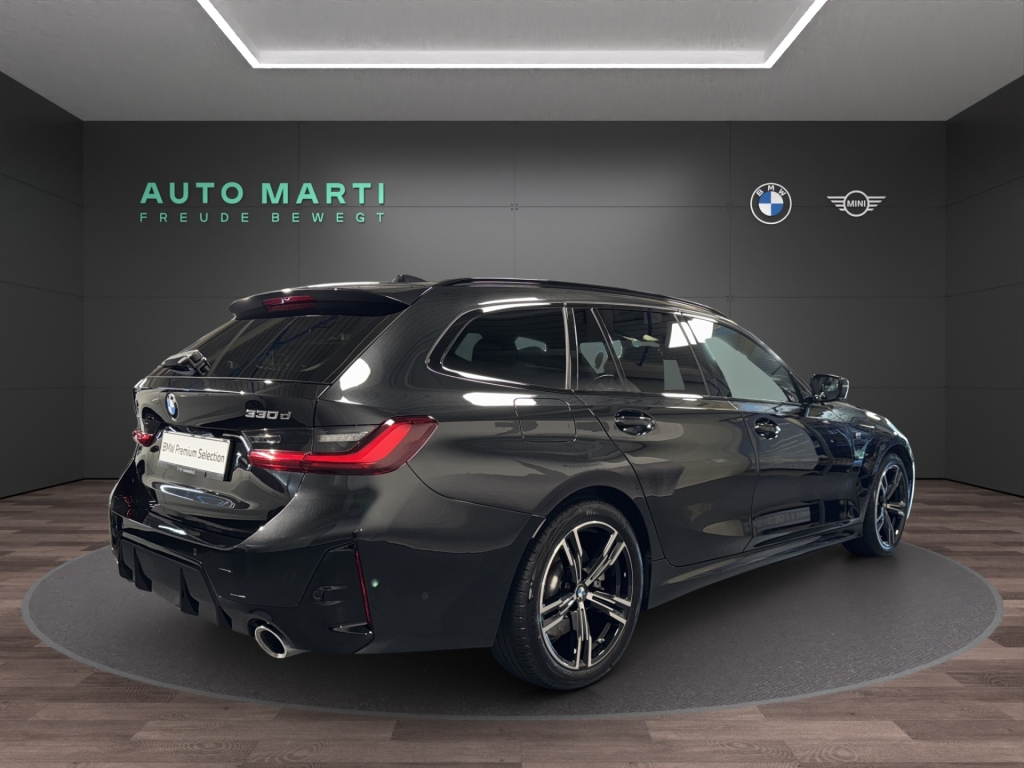 BMW 330d xDr 48V T M Sport-showroom-element-3