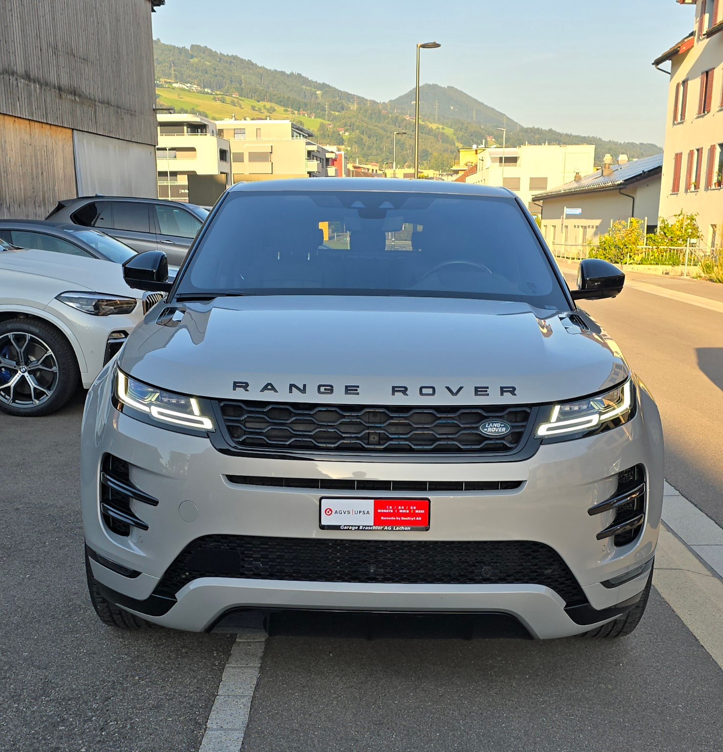 LAND ROVER Range Rover Evoque R-Dynamic P 300 HSE AT9-showroom-element-2