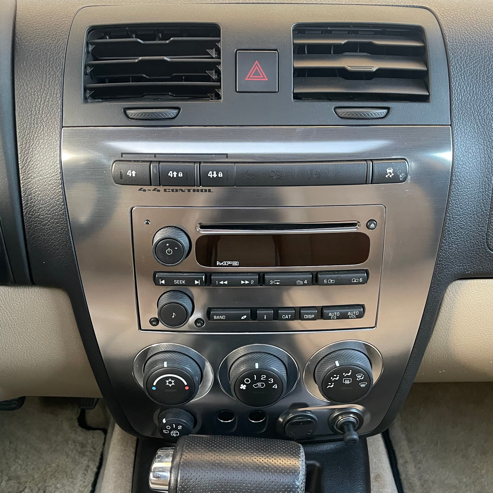 HUMMER H3 3.7 Luxury Automatic-image-19