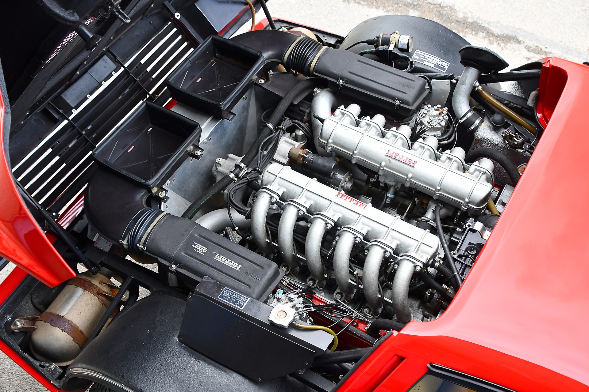 FERRARI 512 BBi-image-12