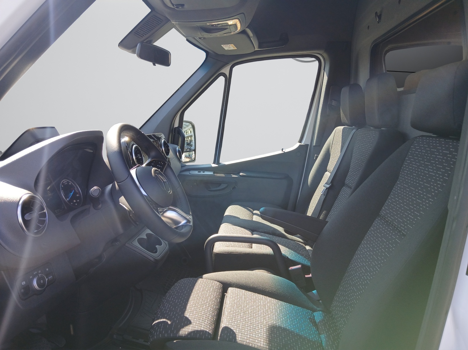 Image MERCEDES-BENZ SPRINTER MERCEDES-BENZ Esprinter 320 PRO KA 3665 S