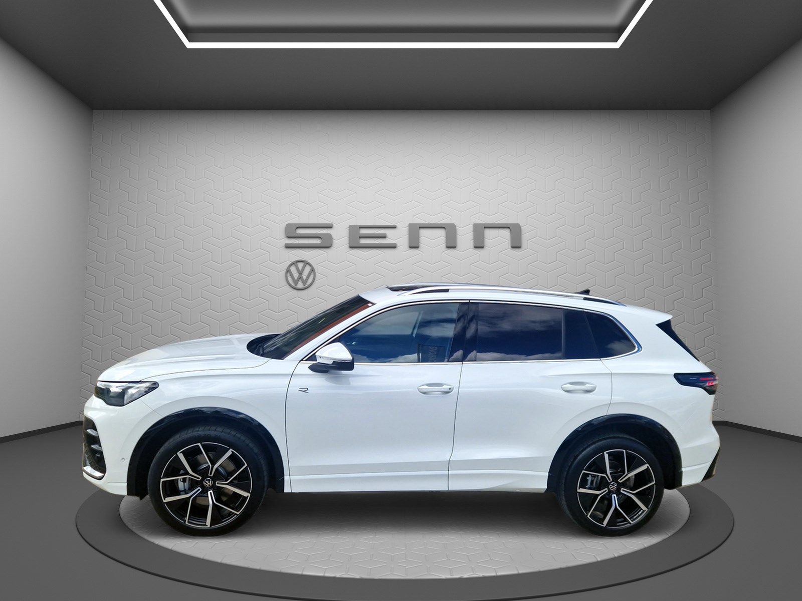 VW Tiguan 2.0 TSI DSG R-Line 4Motion-showroom-element-1