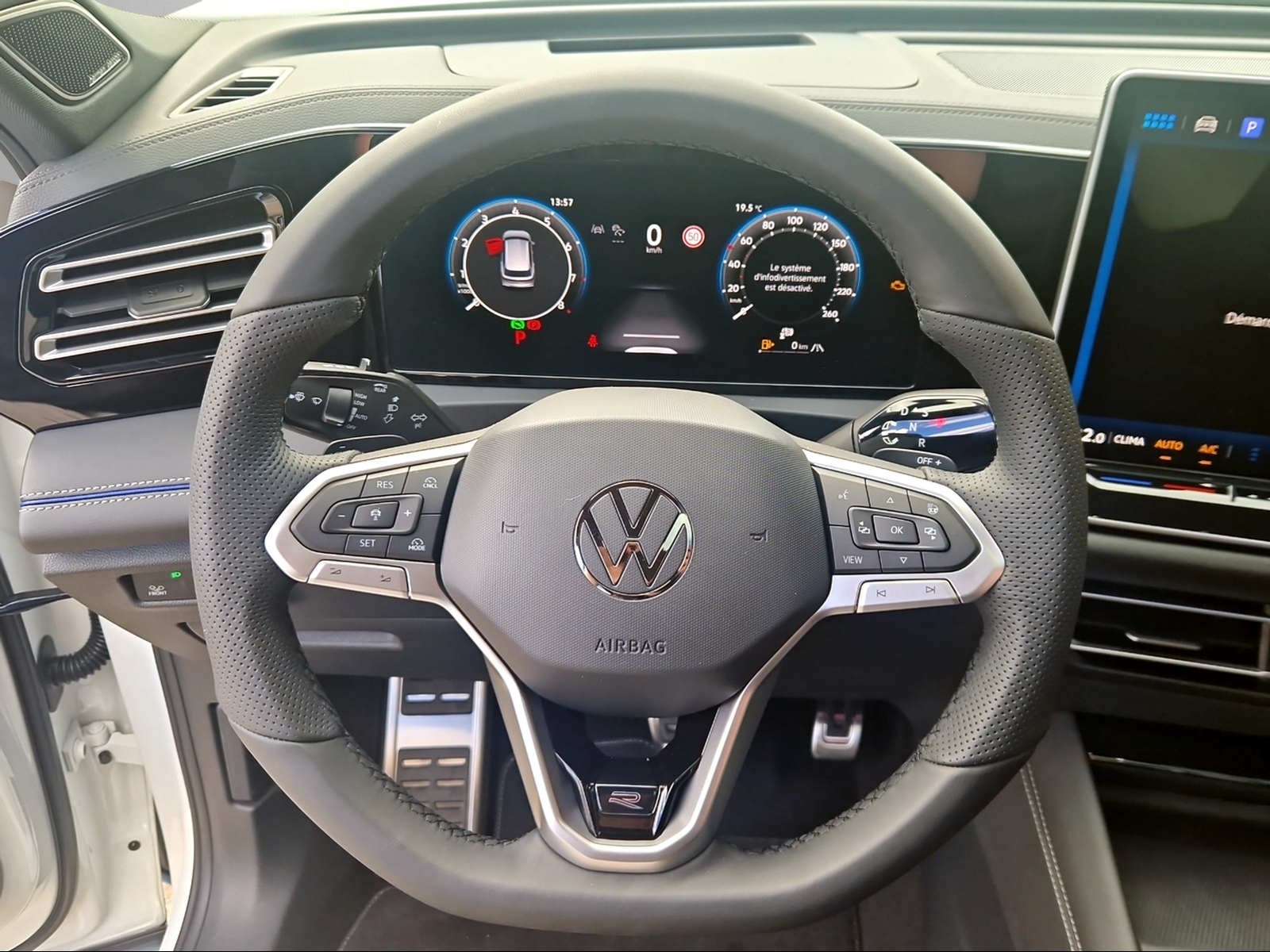 VW Tiguan 2.0 TSI DSG R-Line 4Motion-image-7