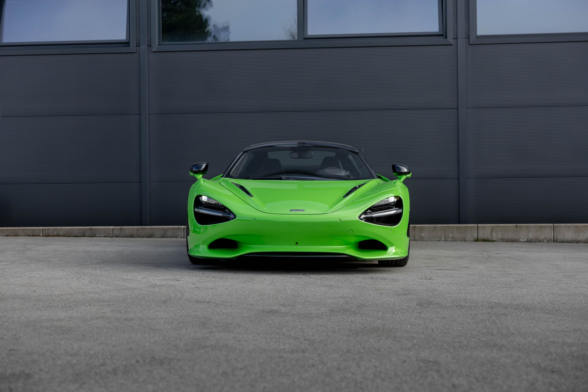 McLAREN 750S SPIDER-image-1