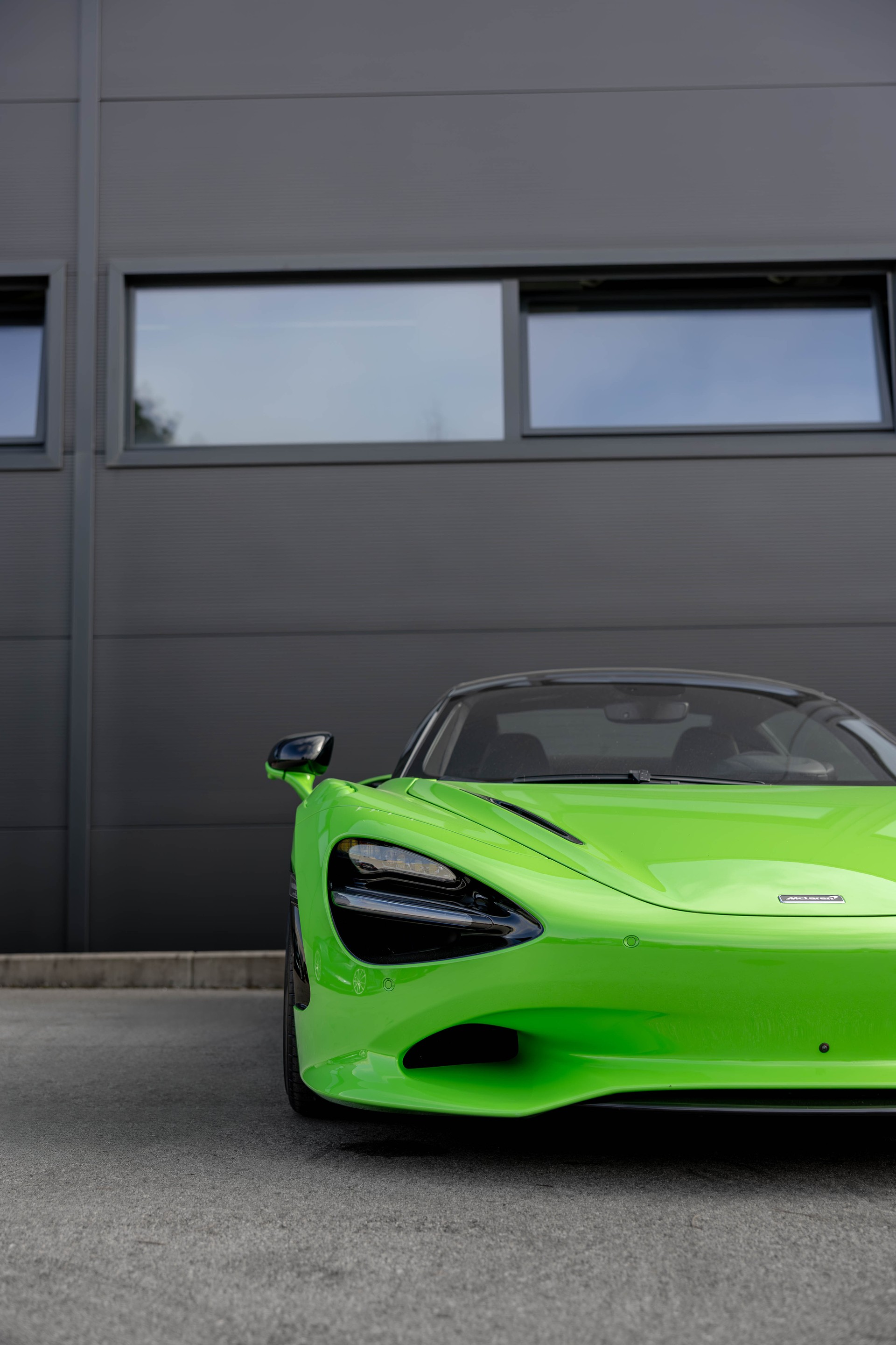 McLAREN 750S SPIDER-image-2