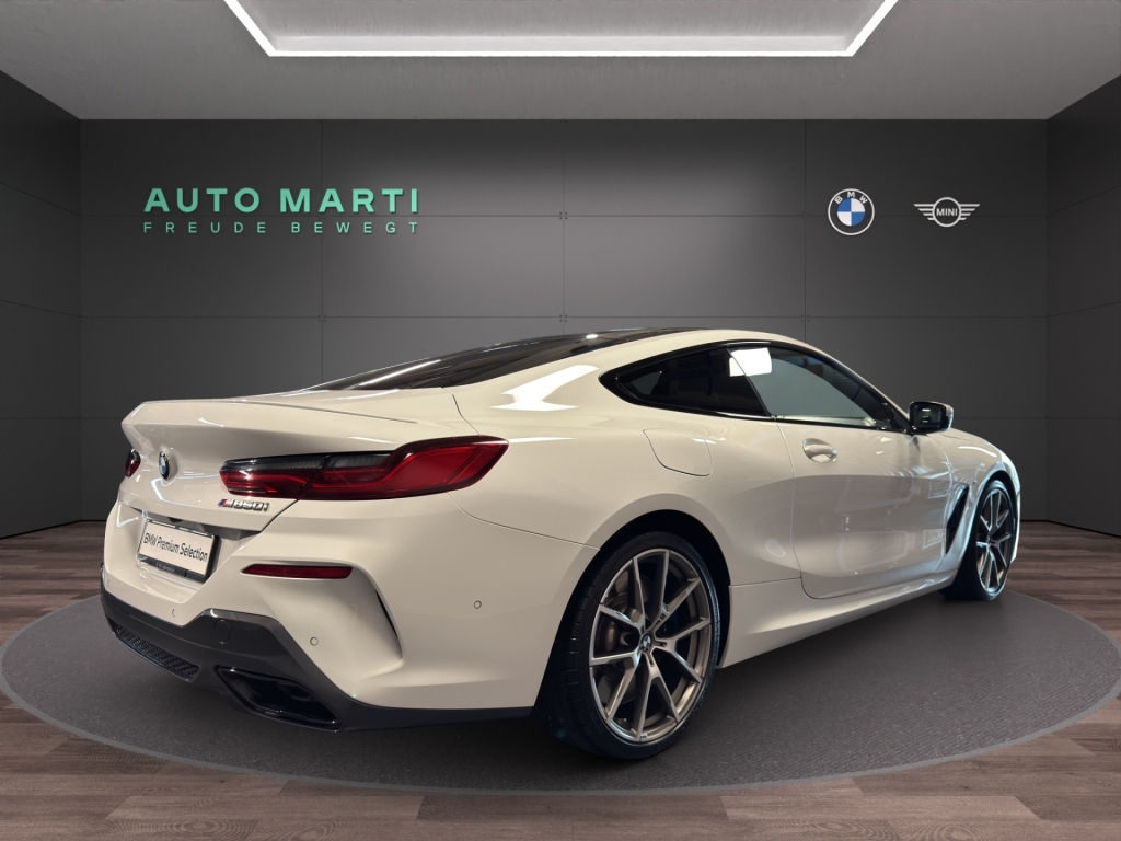 BMW M850i xDrive-showroom-element-3