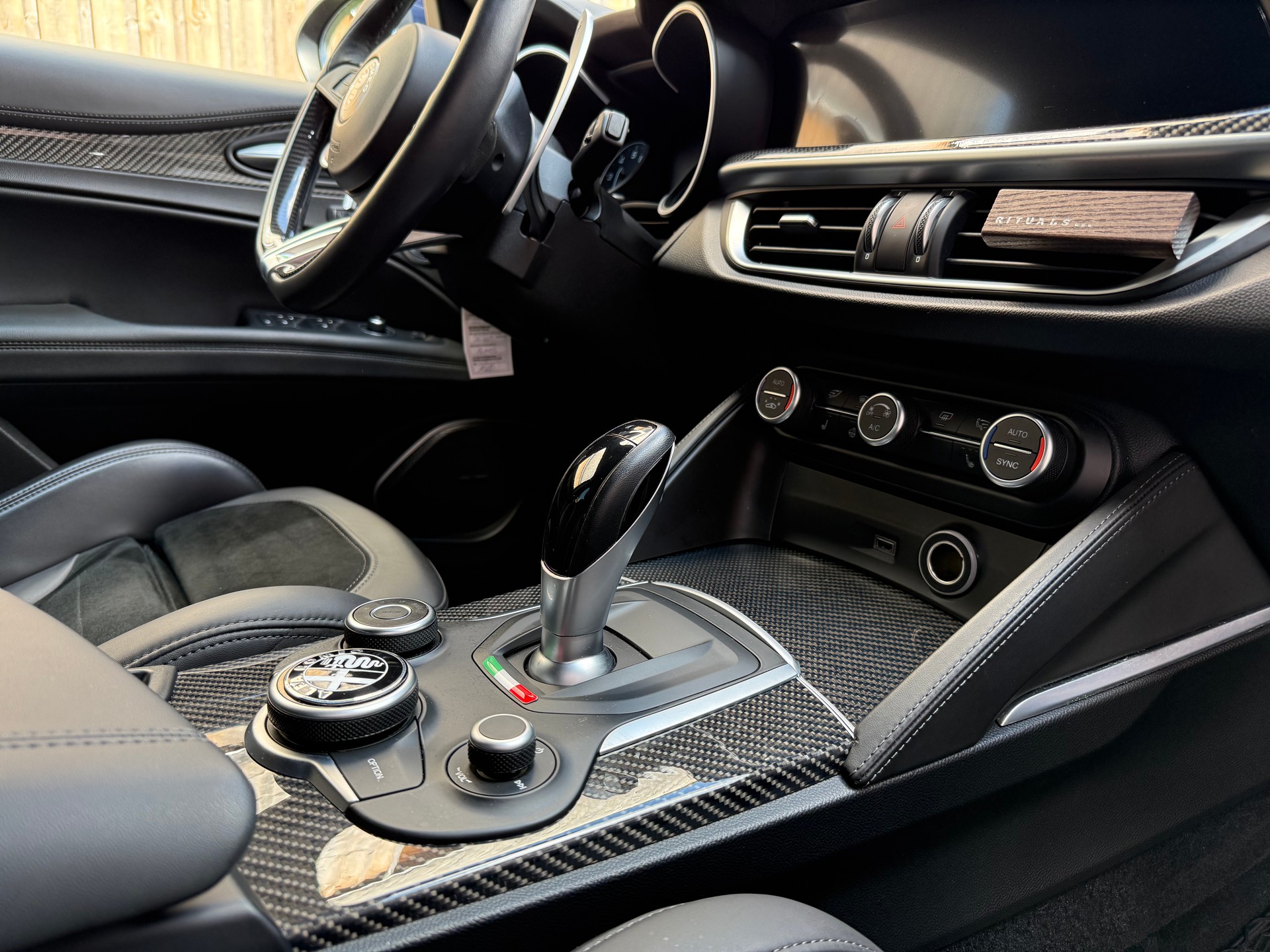 ALFA ROMEO Stelvio 2.9 V6 Quadrifoglio Q4 Automatic-image-7