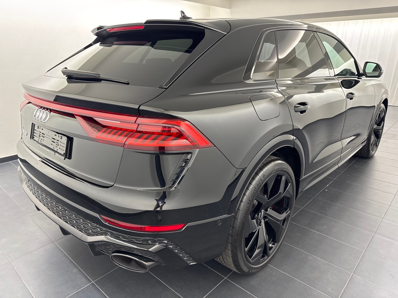 AUDI RSQ8 quattro-showroom-element-2
