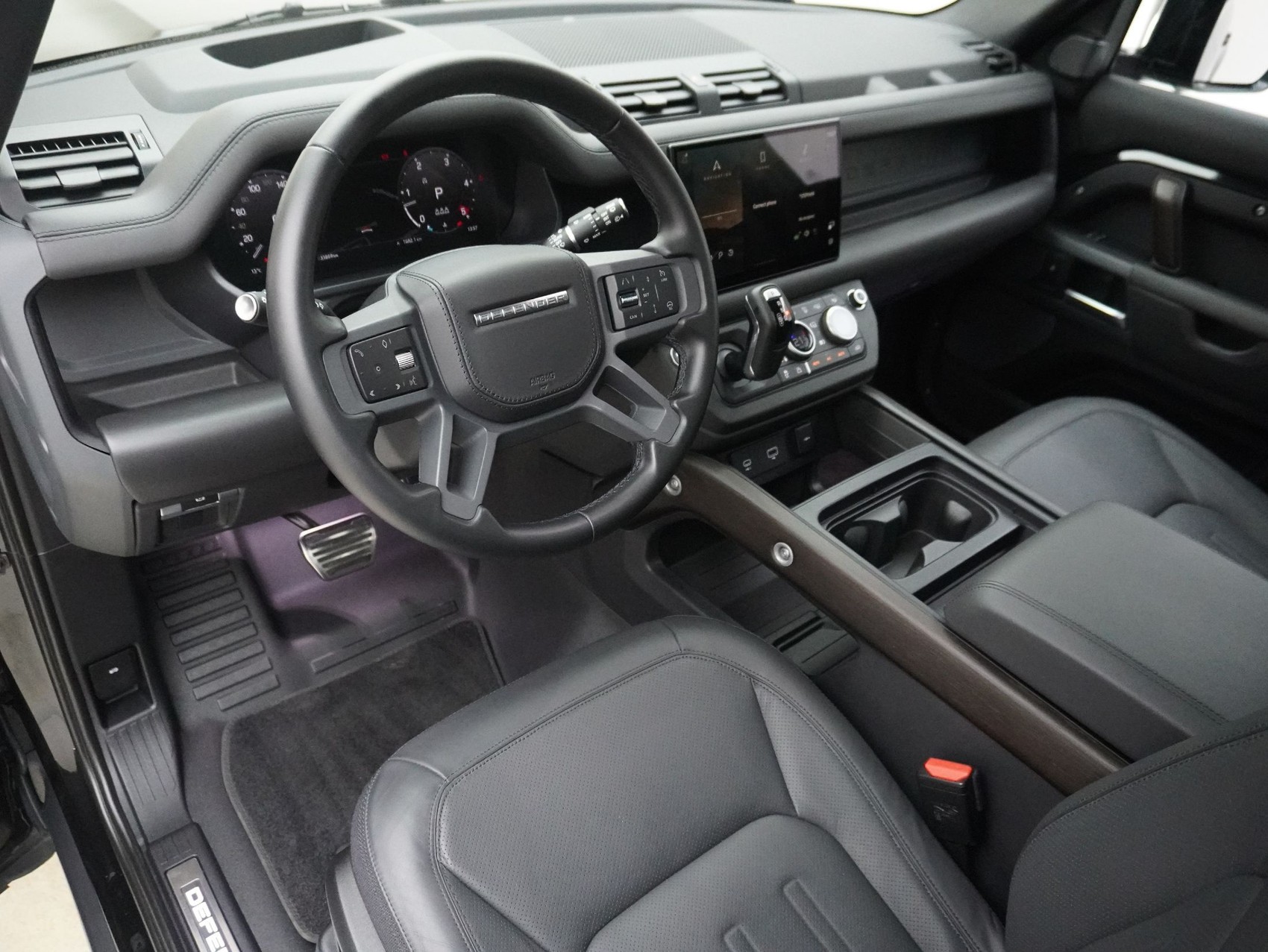 LAND ROVER DEFENDER X Ingenium-image-9