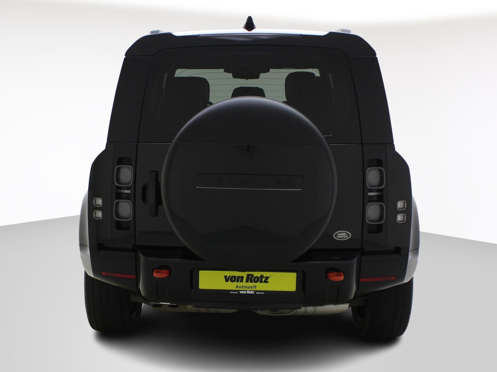 LAND ROVER DEFENDER X Ingenium-showroom-element-2