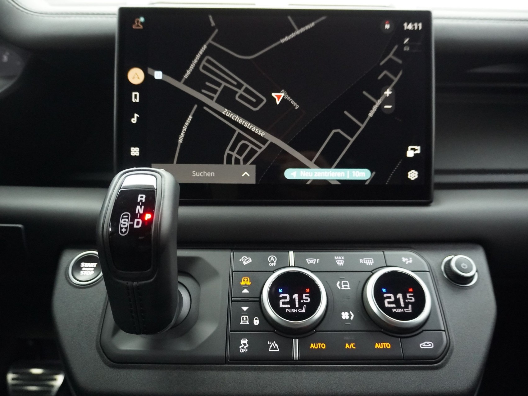 LAND ROVER DEFENDER X Ingenium-image-24