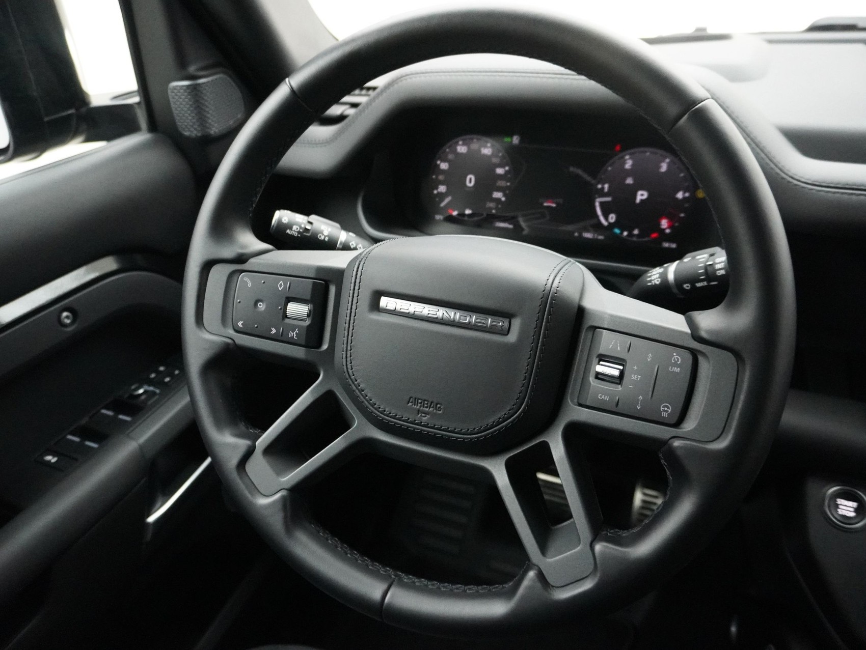 LAND ROVER DEFENDER X Ingenium-image-10