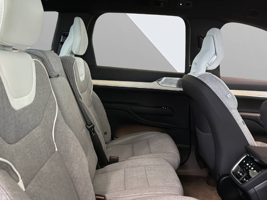 VOLVO EX 90 Twin Performance Ultra AWDD-image-14