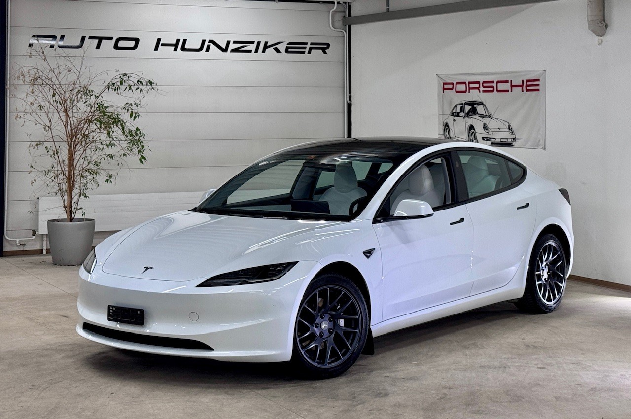 TESLA Model 3 Long Range Dual Motor AWD Highland // 10'000km Freecharge